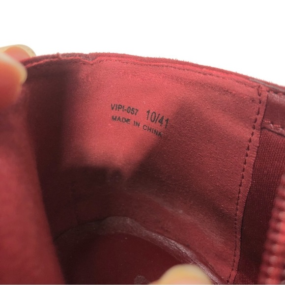 CL by Chinese Laundry Knot Wedge Ankle Bootie, size 10 - Picture 9 of 9